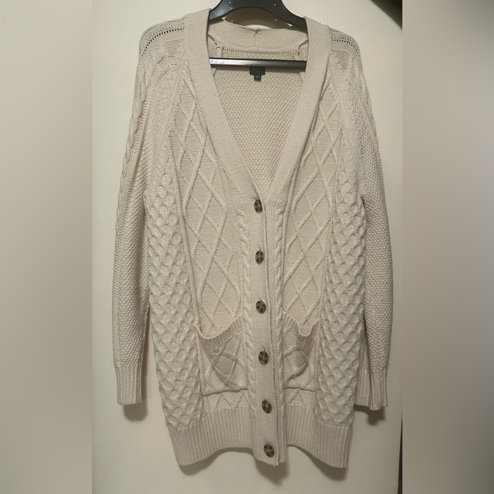 END SEASON SALE :GAP Cream Cable Knit Cardigan Sweater